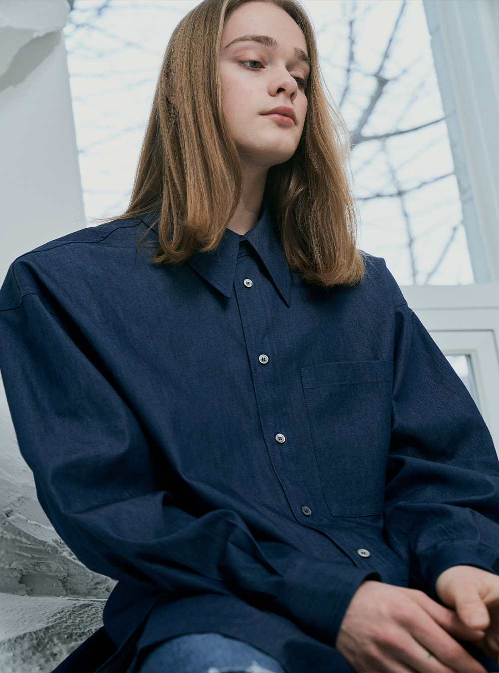 Curved Collar Overfit Shirts [Washed Denim]